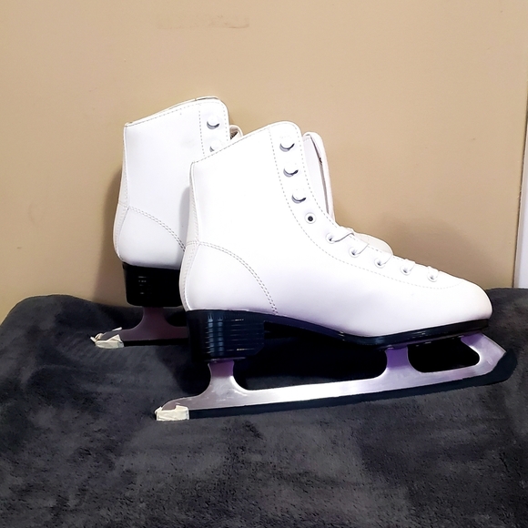 Oxieo Other - White Women's Figure Ice Skates - Classic Lace-Up Design